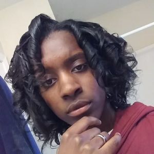 Meet your Posher, Leloni